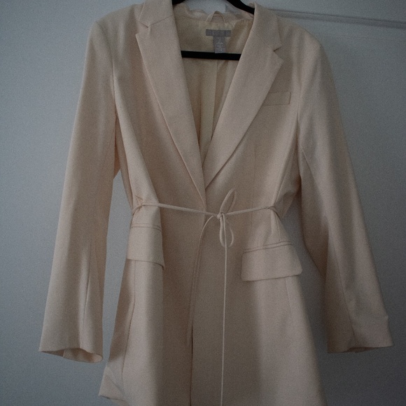 Blazer - Picture 1 of 3